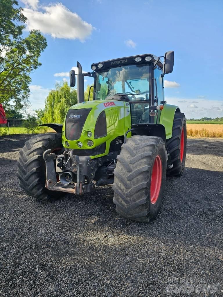 CLAAS ARION 630 CIS Trattori