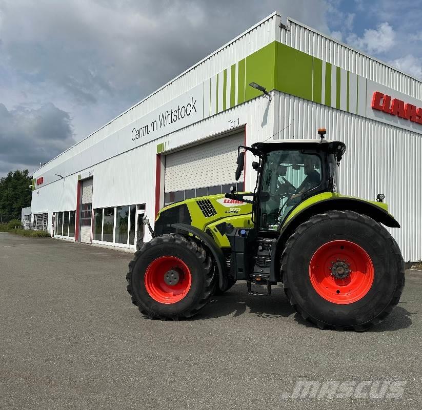 CLAAS Axion 870 Trattori