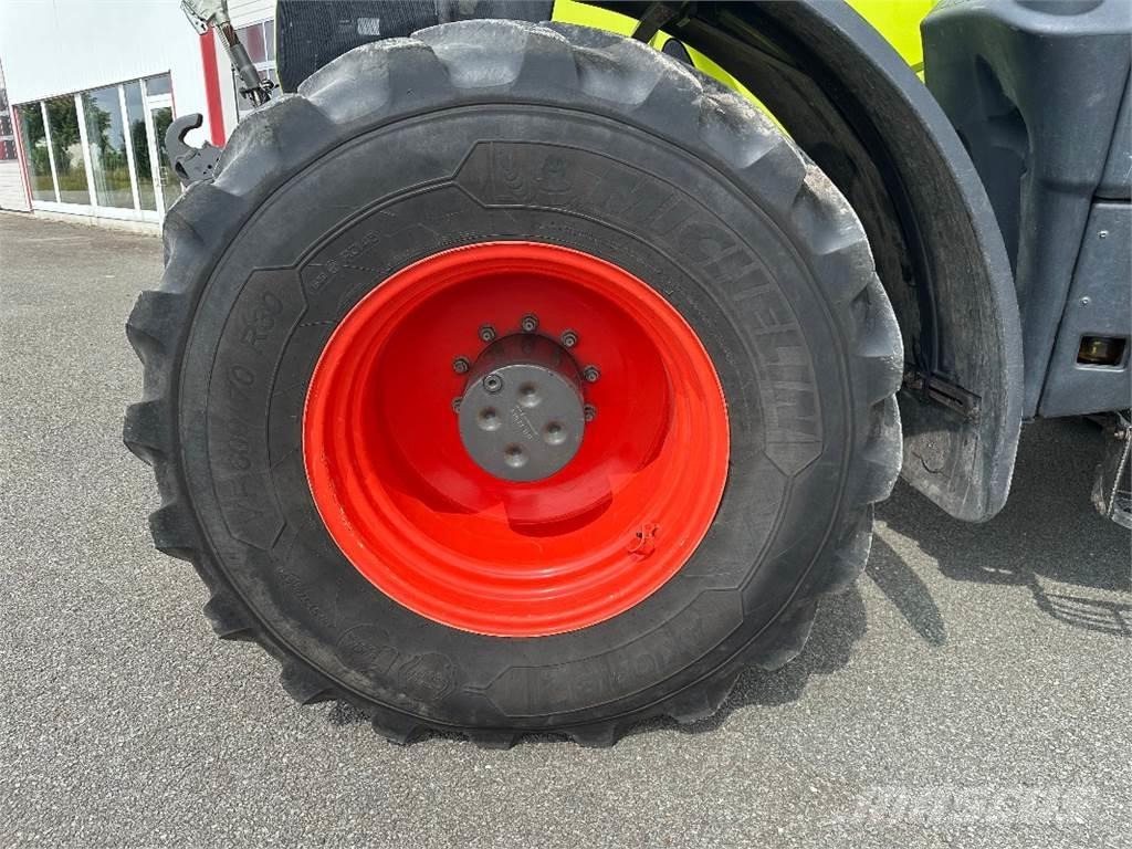 CLAAS Axion 870 Trattori