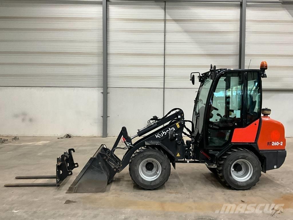 Kubota RT 260-2 Pale gommate