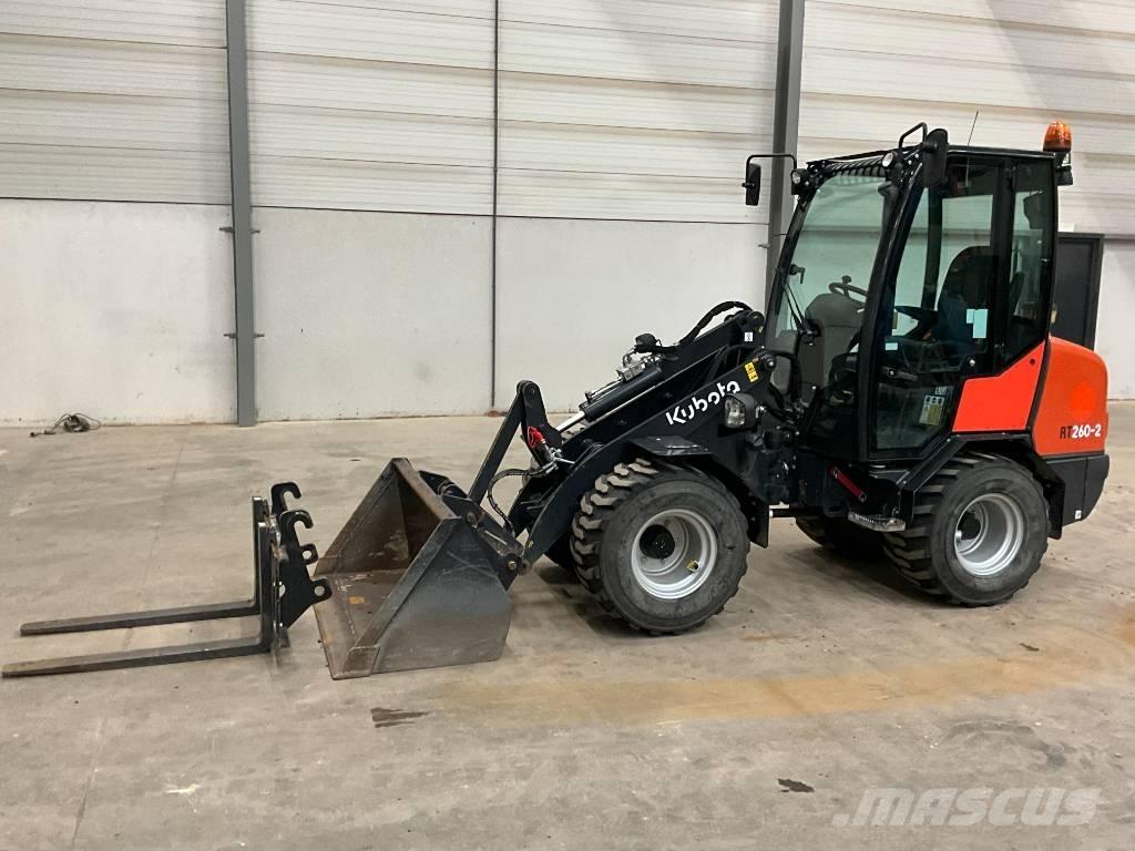 Kubota RT 260-2 Pale gommate