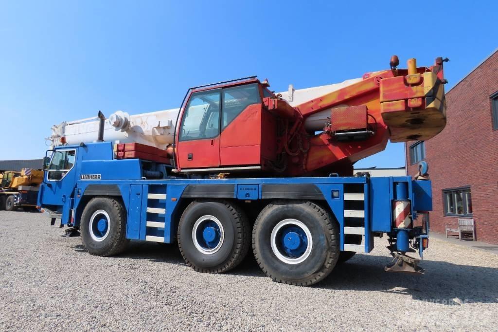 Liebherr LTM 1055-1 Gru per tutti i terreni