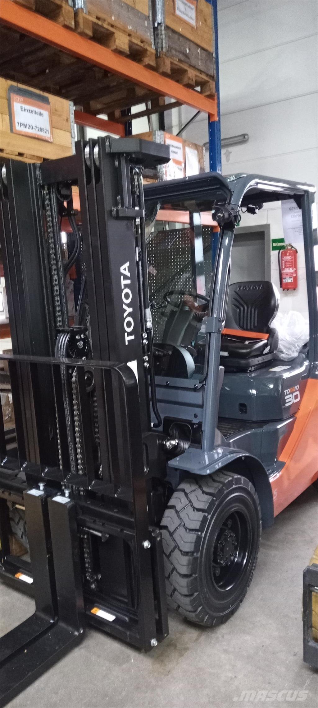 Toyota 52-8FDF30 Carrelli elevatori diesel