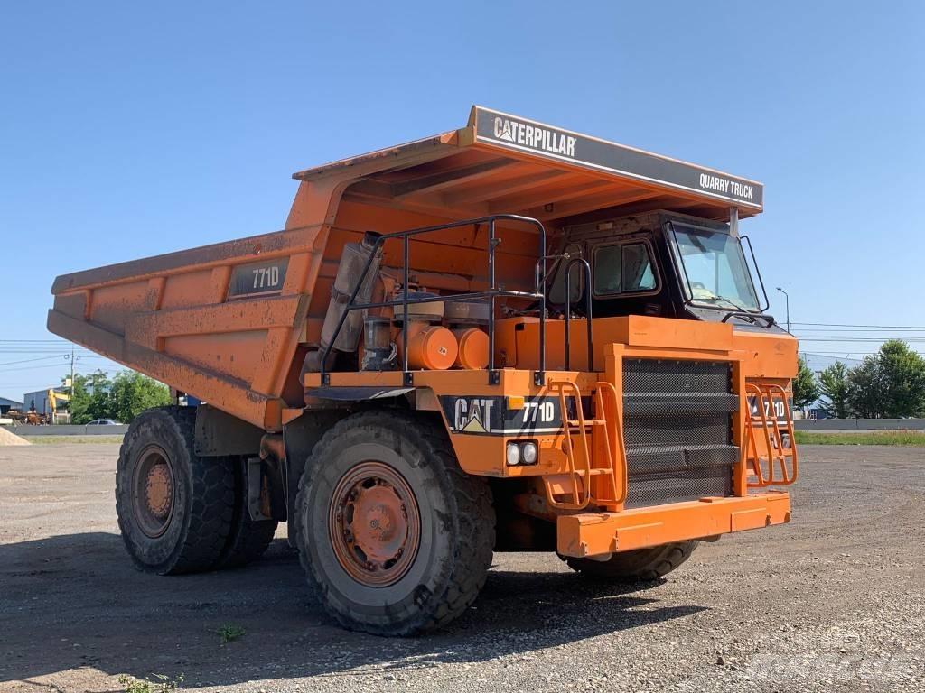 CAT 771 D Dumper a telaio rigido