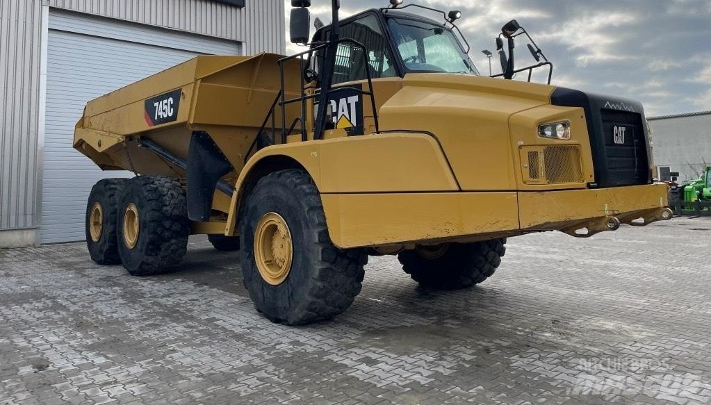 CAT 745 C Dumpers articolati