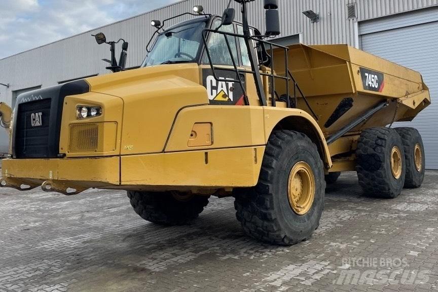 CAT 745 C Dumpers articolati