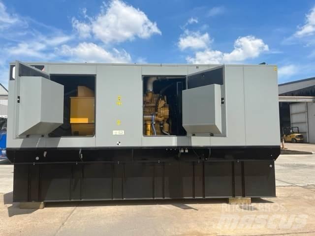CAT C15 Generatori diesel