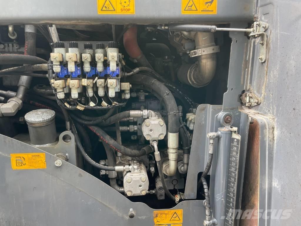 Vögele SUPER 800-3I Finitrici