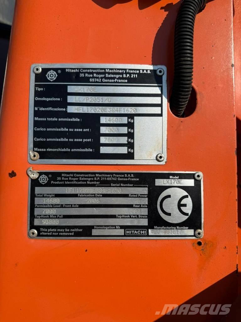 Hitachi LX 170 E Pale gommate