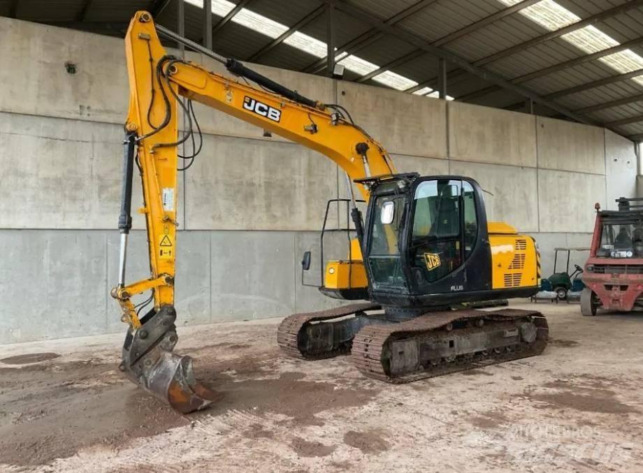 JCB JS 130 LC Escavatori cingolati