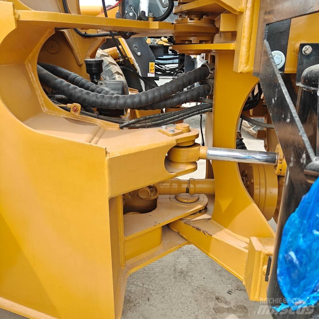 CAT 966 H Pale gommate