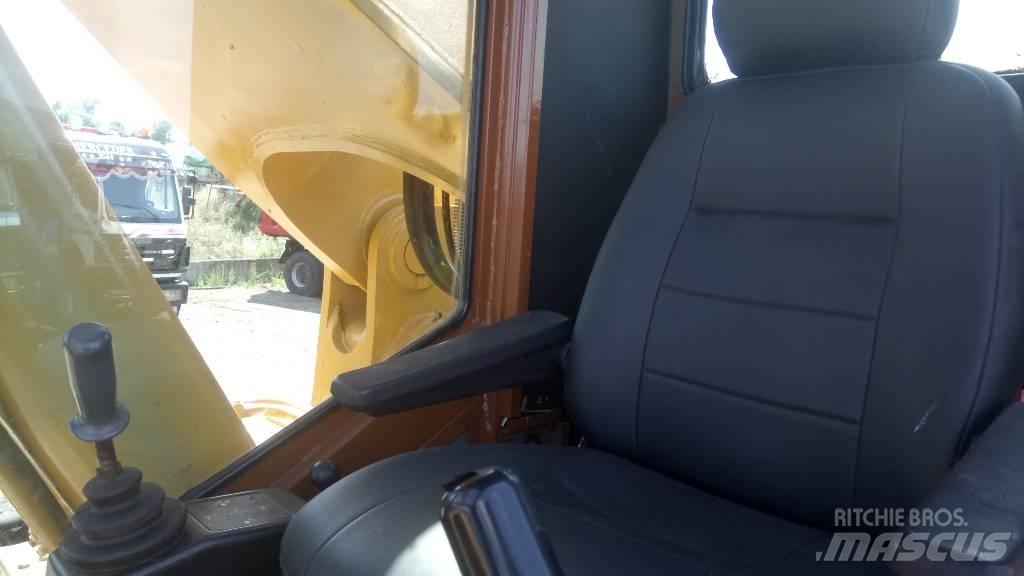 CAT 245 D ME Escavatori cingolati