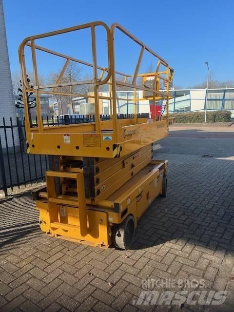 Haulotte Compact 12 Piattaforme a pantografo