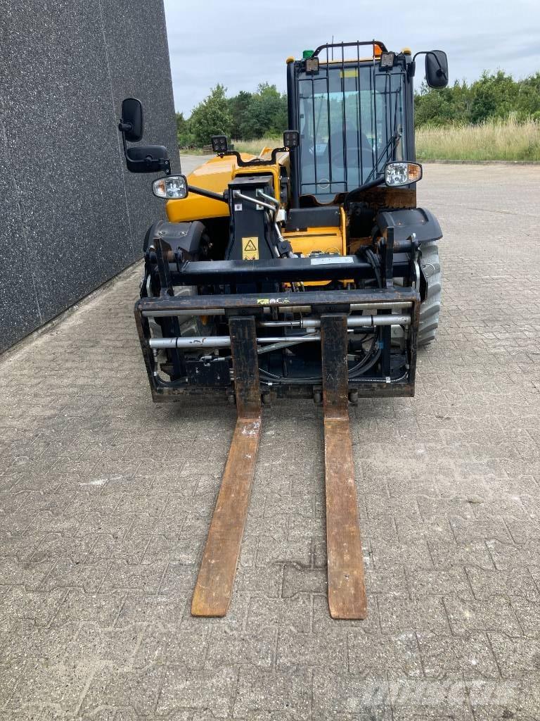 JCB 525-60 E Sollevatori telescopici