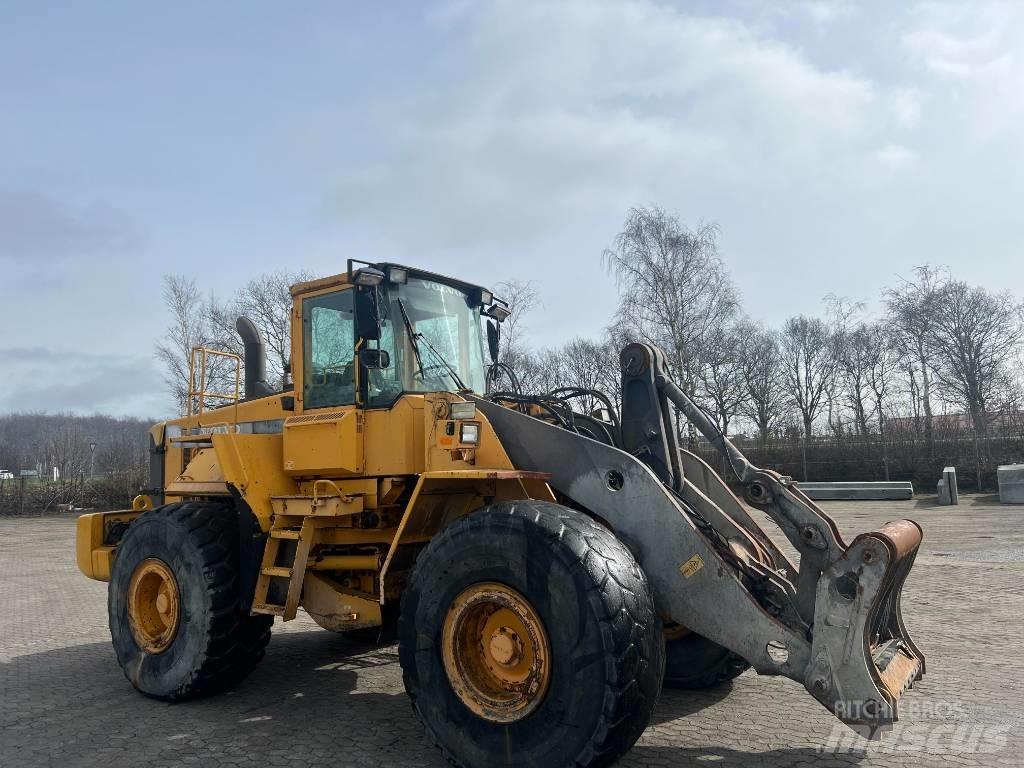 Volvo L 180 C Pale gommate