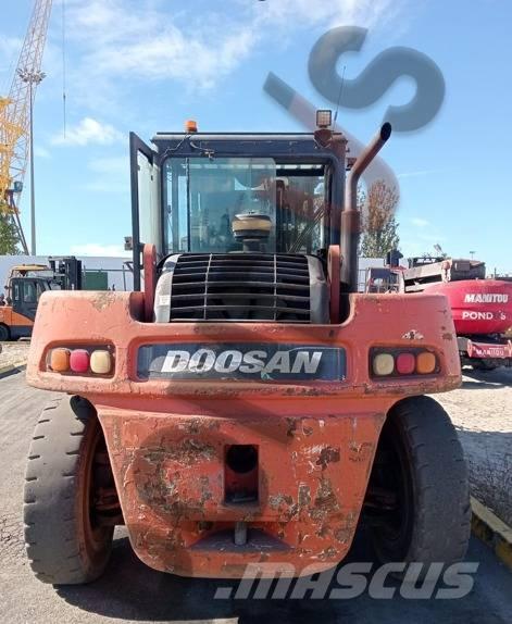 Doosan D160S-5 Carrelli elevatori diesel