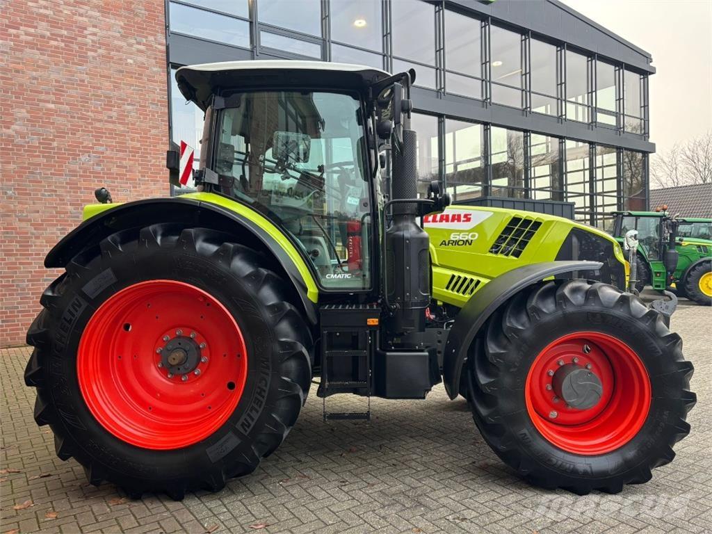 CLAAS Arion 660 Trattori