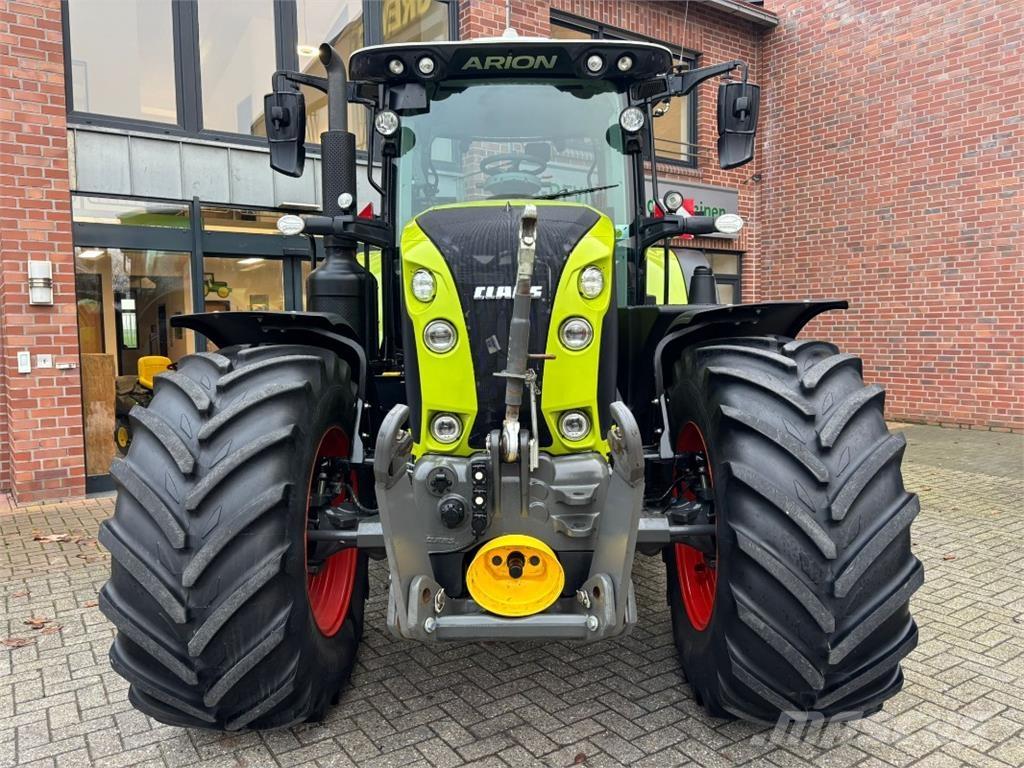 CLAAS Arion 660 Trattori