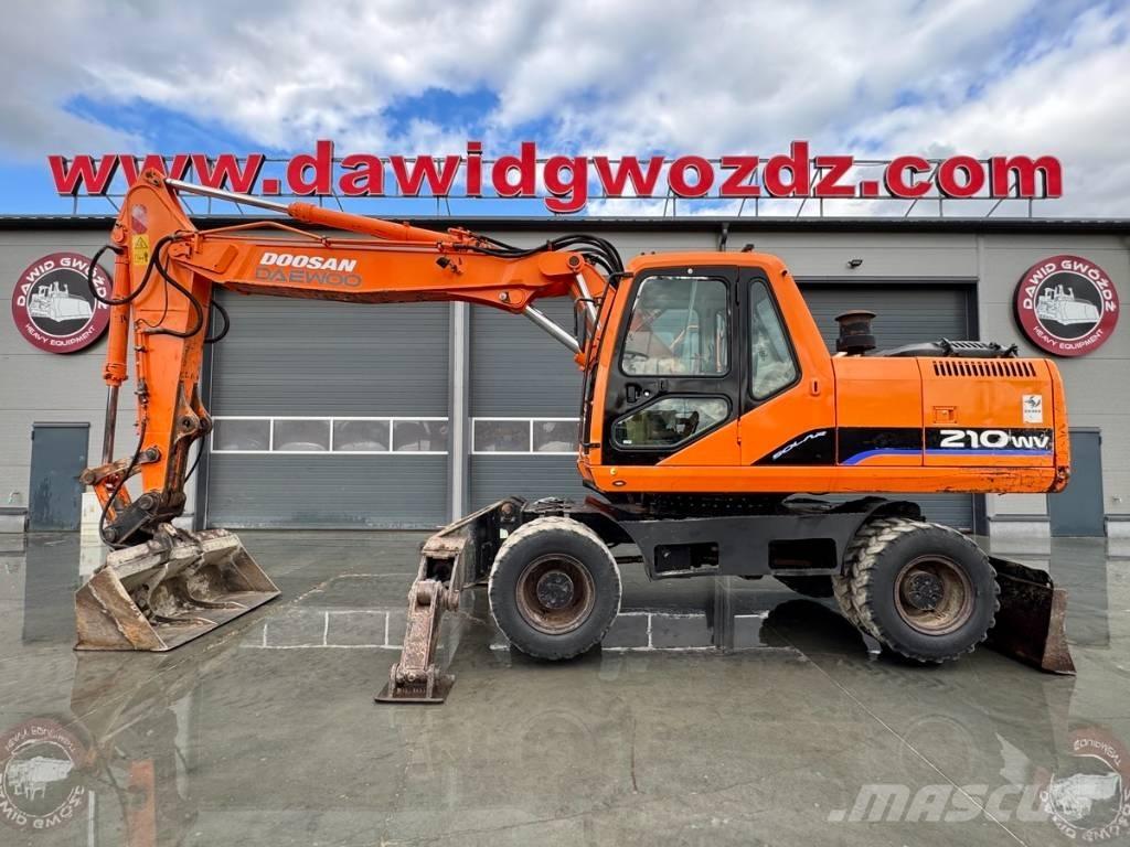 Doosan SOLAR 210W Escavatori gommati