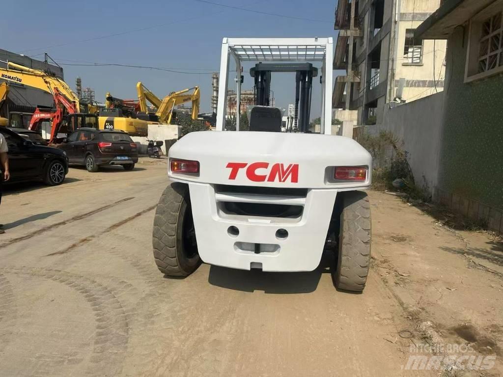 TCM FD 100 Z8 Sollevatori telescopici