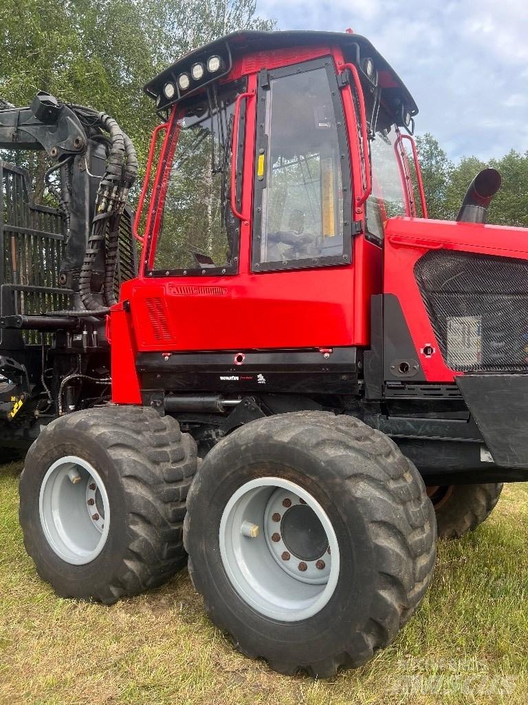 Komatsu 835 Forwarder