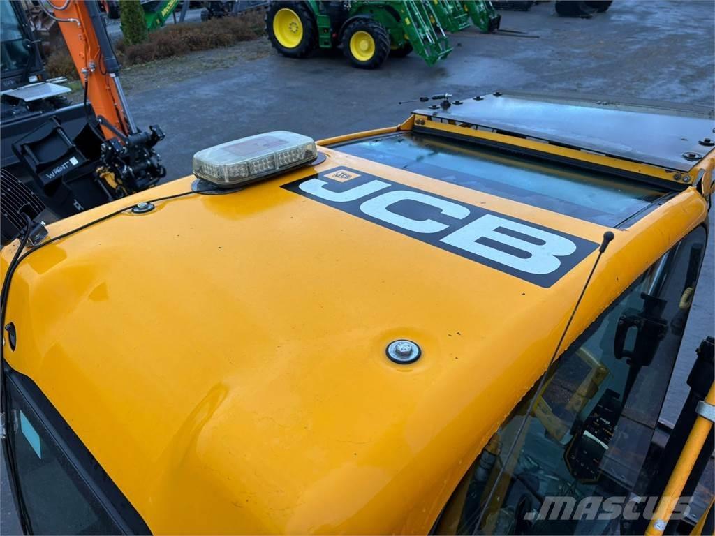JCB JS145W T4i Escavatori gommati