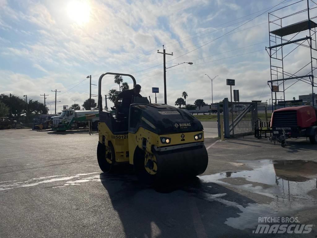 Bomag BW 138 Rulli a doppio tamburo