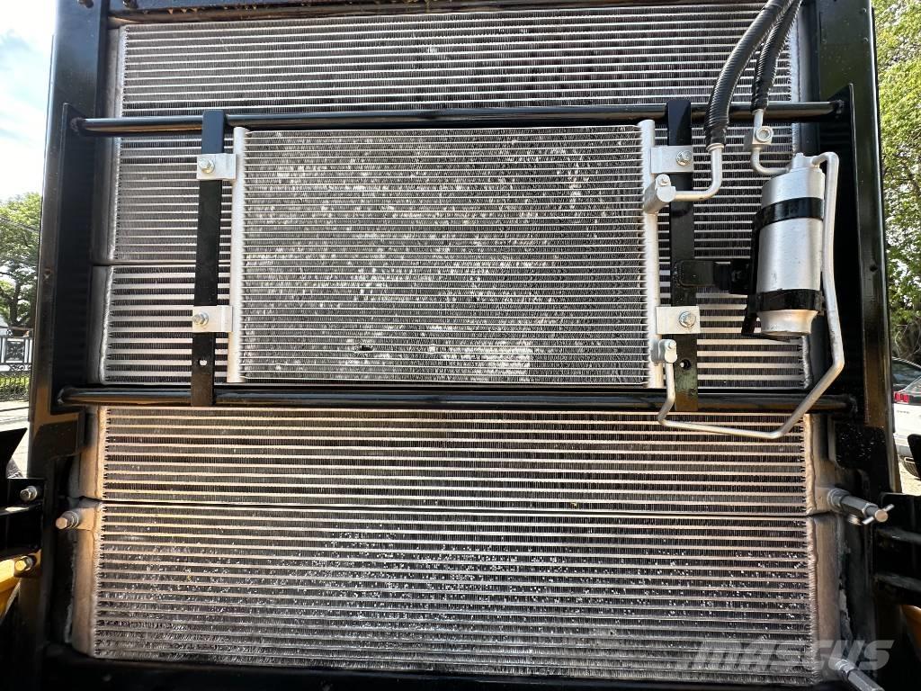 LiuGong 856 H Pale gommate