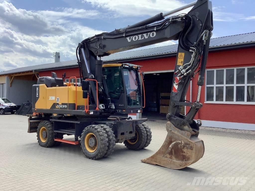 Volvo EW 220 E Escavatori gommati