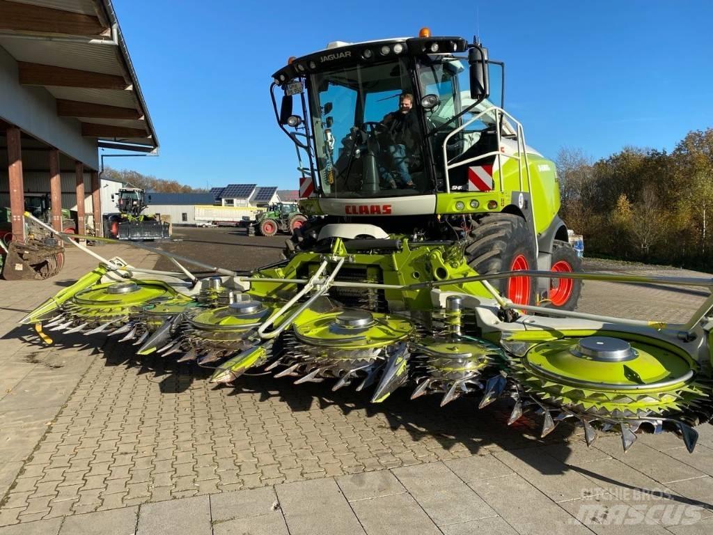 CLAAS Jaguar 950 Trince semoventi