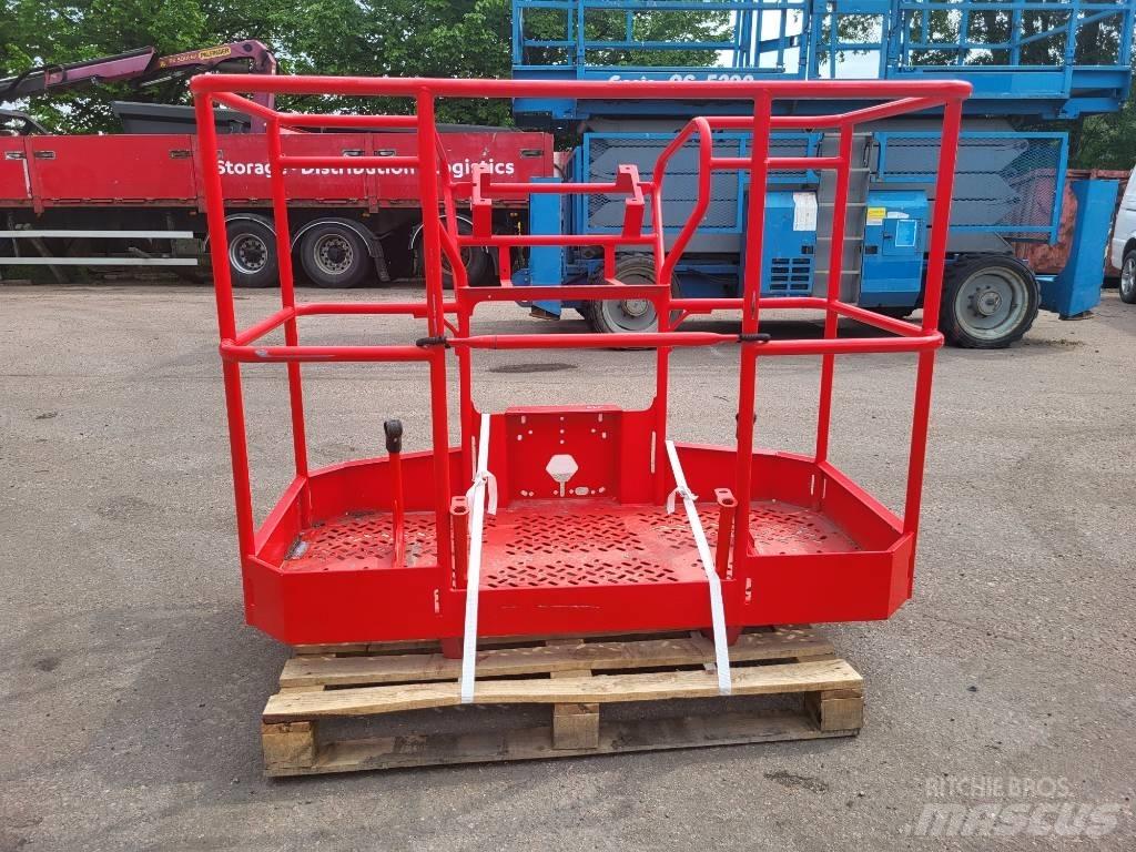 Manitou ATJ 200 kori Piattaforme cingolate, Piattaforme a ragno e Montacarichi