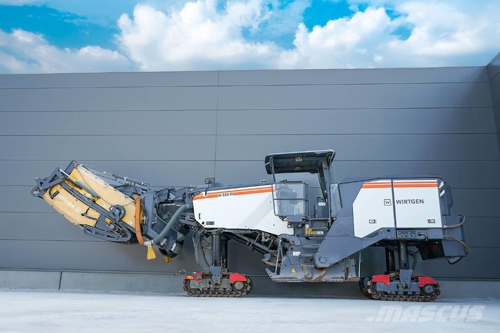 Wirtgen W 220 FI Fresa a freddo per asfalto