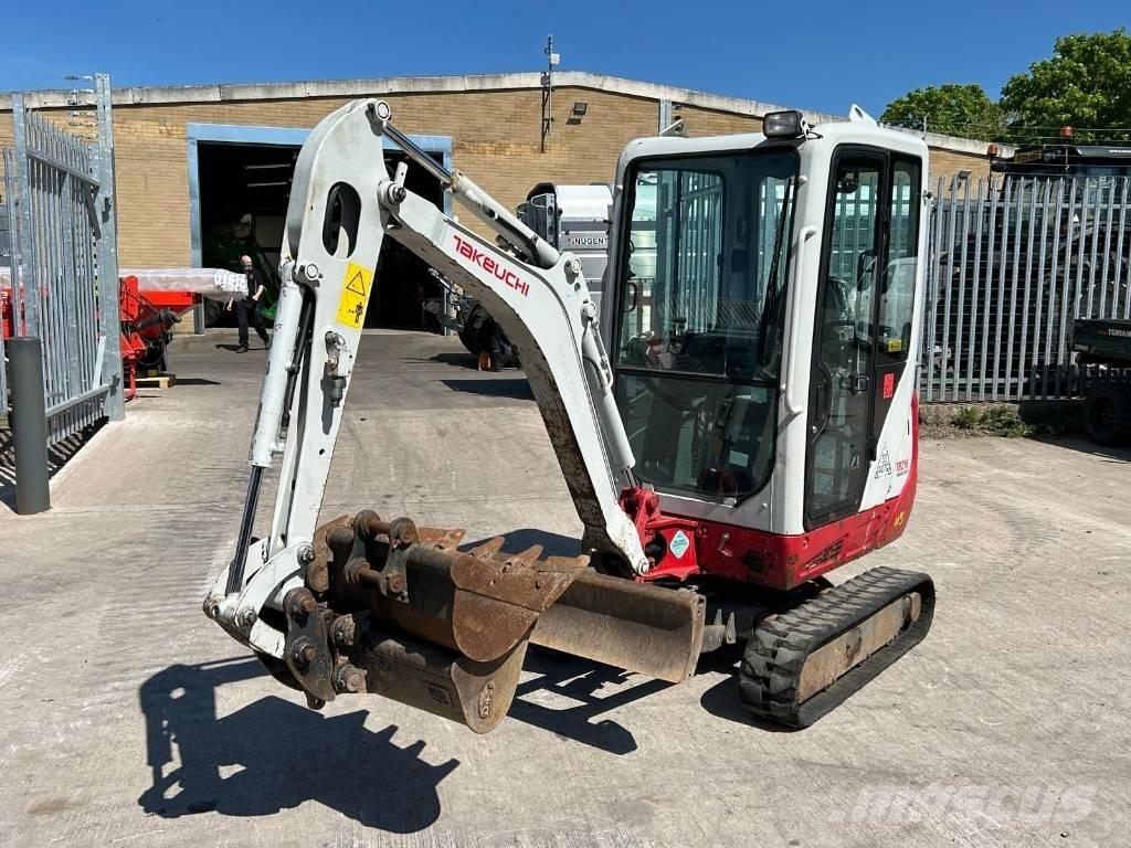 Takeuchi TB 216 Miniescavatori