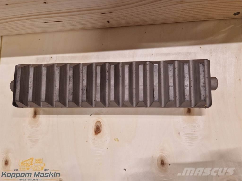  FMG/Ösa Cranab 290 Gru raccoglitrici
