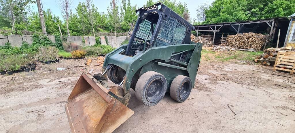 CAT 226 Mini Pale Gommate
