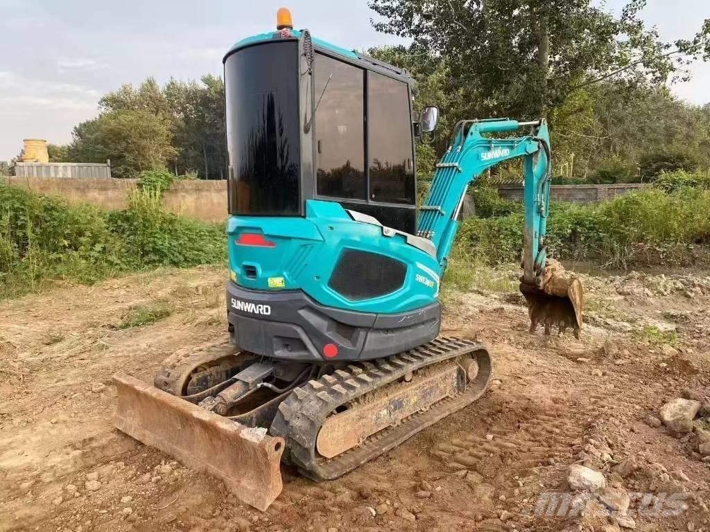 Sunward SWE 25 UF Miniescavatori