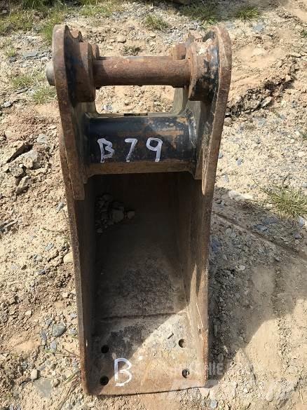  12 BUCKET, 30mm PINS Benne