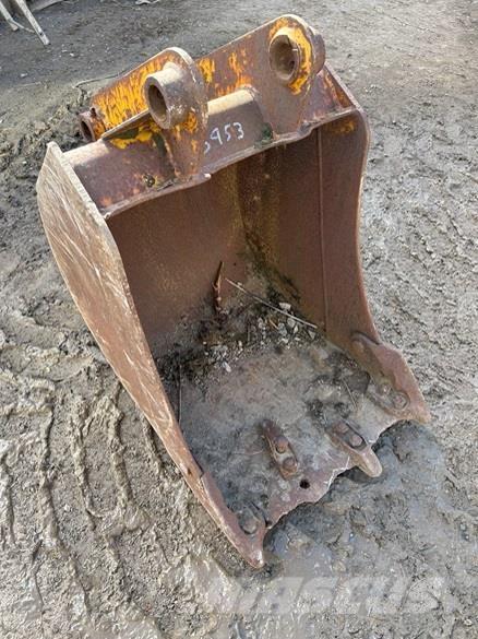  2' BUCKET, 45mm PINS Benne