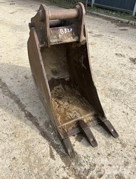  2' BUCKET, 80mm PINS Benne
