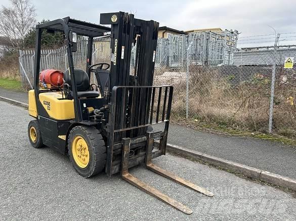 Daewoo G25E-3 Costruzioni - Altro