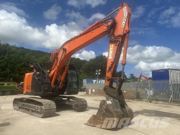 Hitachi ZX225 Escavatori cingolati