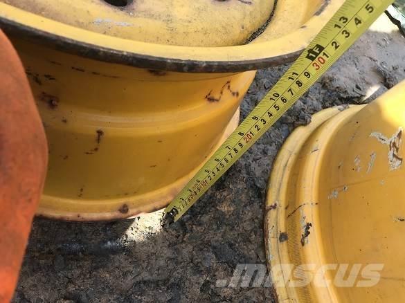  MASSEY FRONT WHEEL Pneumatici, ruote e cerchioni