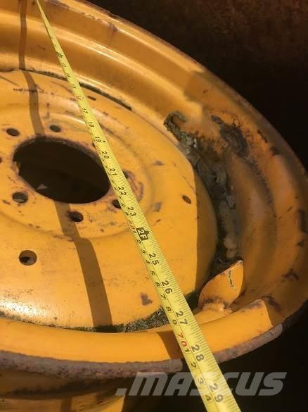  MASSEY REAR WHEEL Pneumatici, ruote e cerchioni