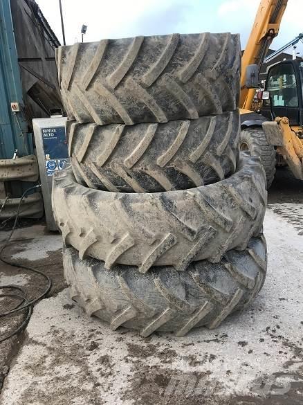  TYRES Pneumatici, ruote e cerchioni