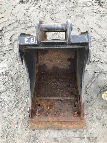  WHITES ZX26 12 Benne