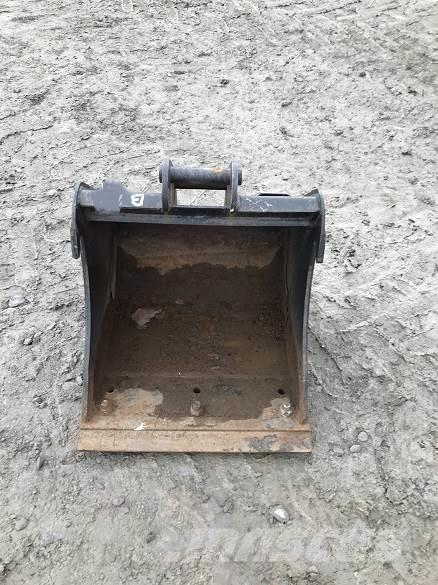  WHITES ZX26 18 Benne