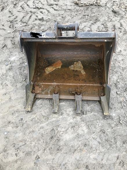  WHITES ZX26 24 Benne