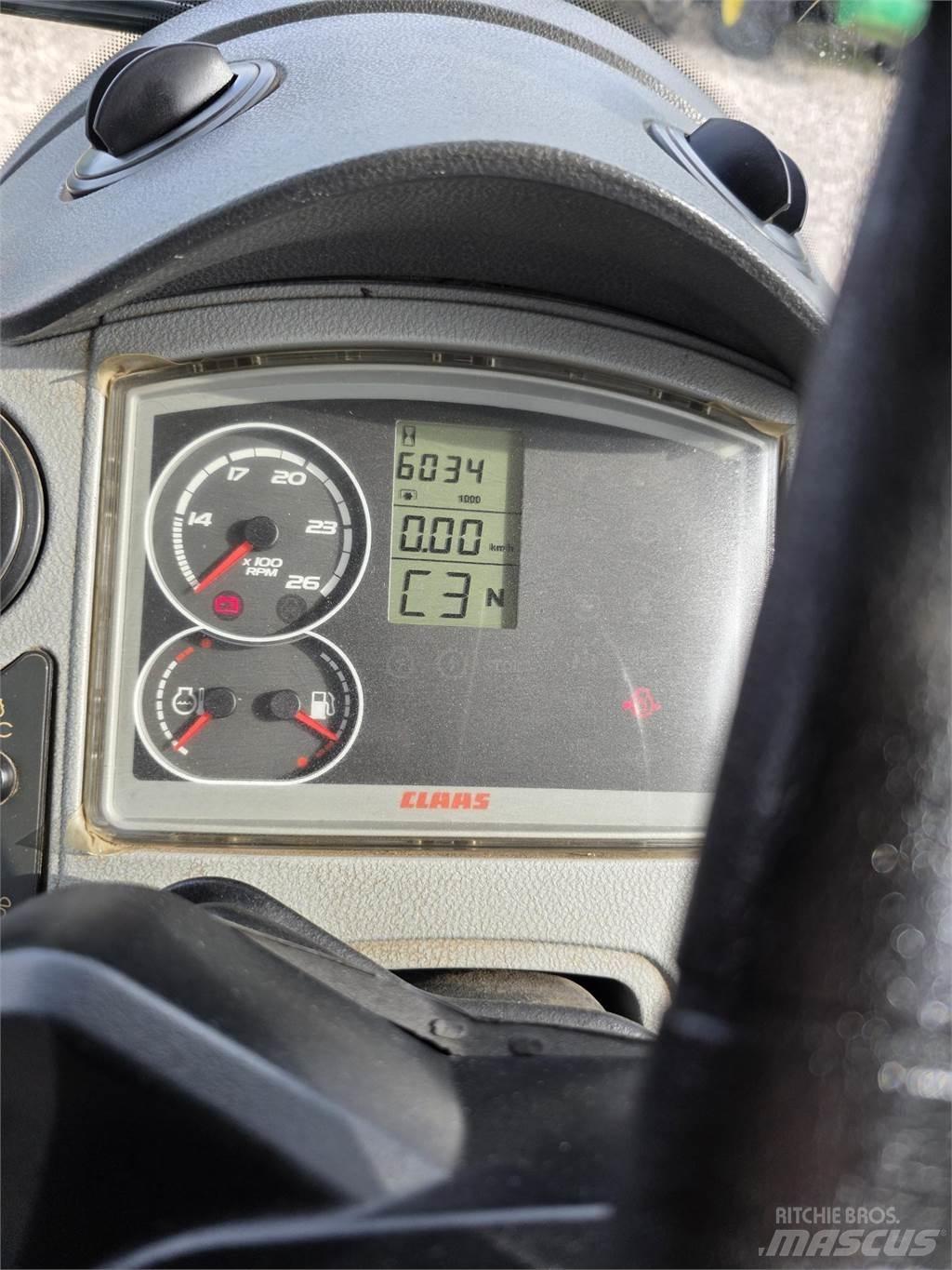 CLAAS Arion 620C Trattori