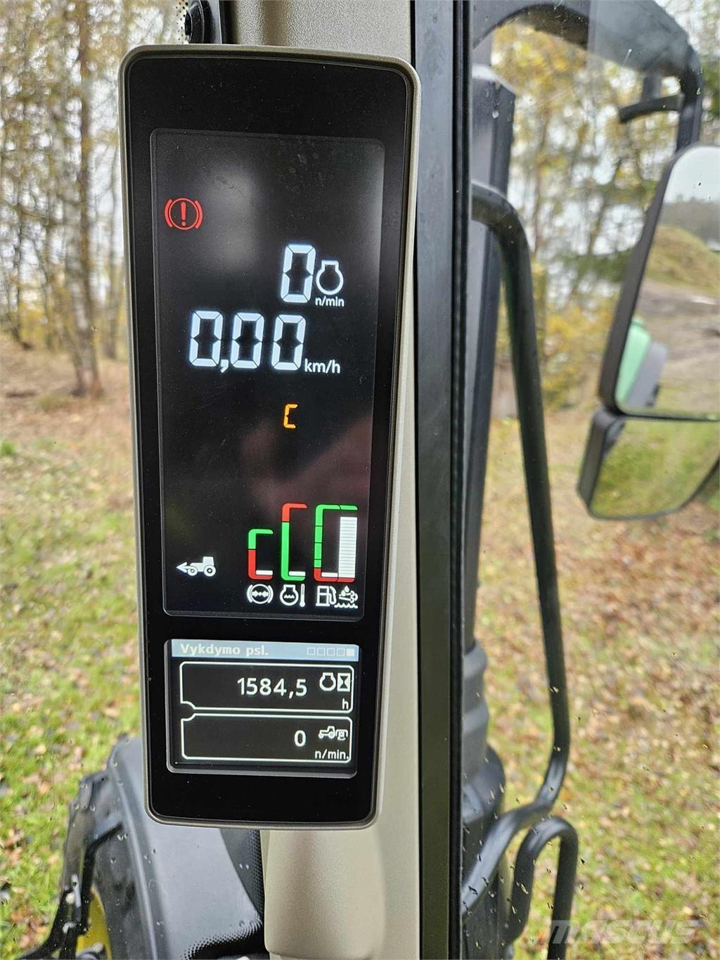 John Deere 6130M Trattori