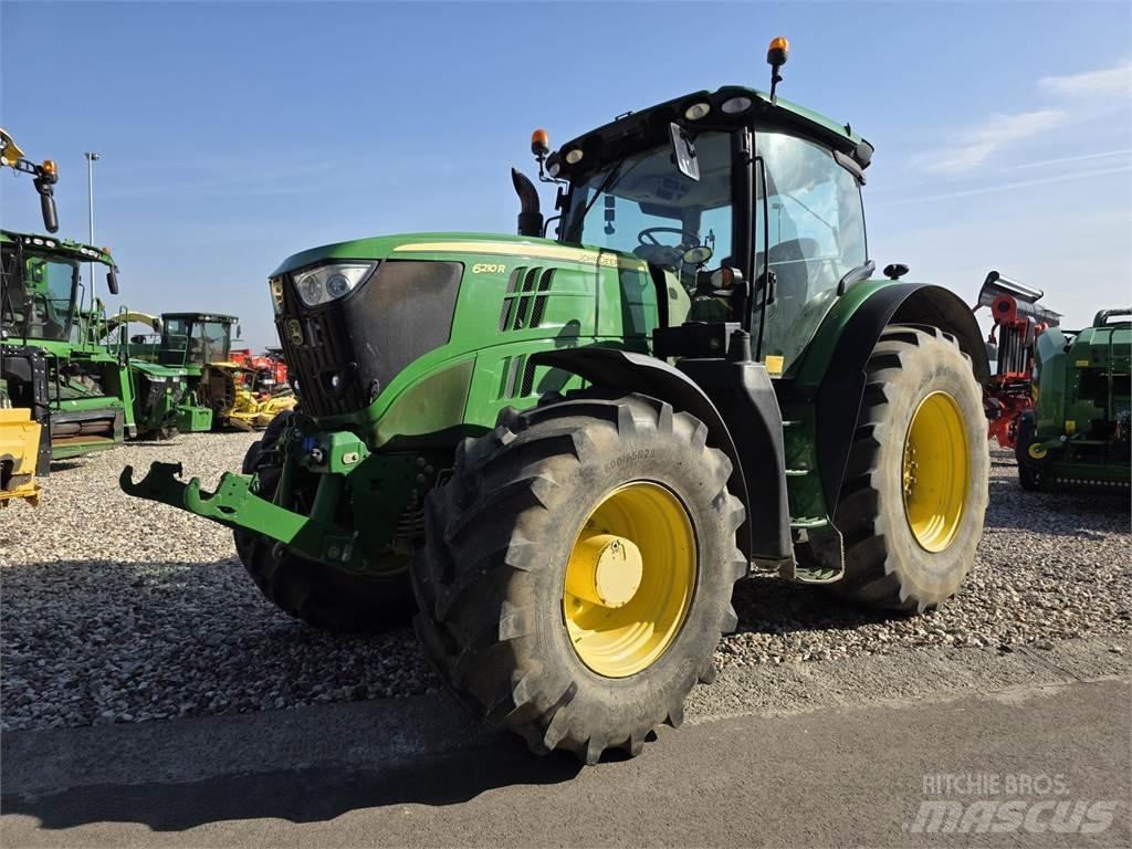 John Deere 6210R Trattori